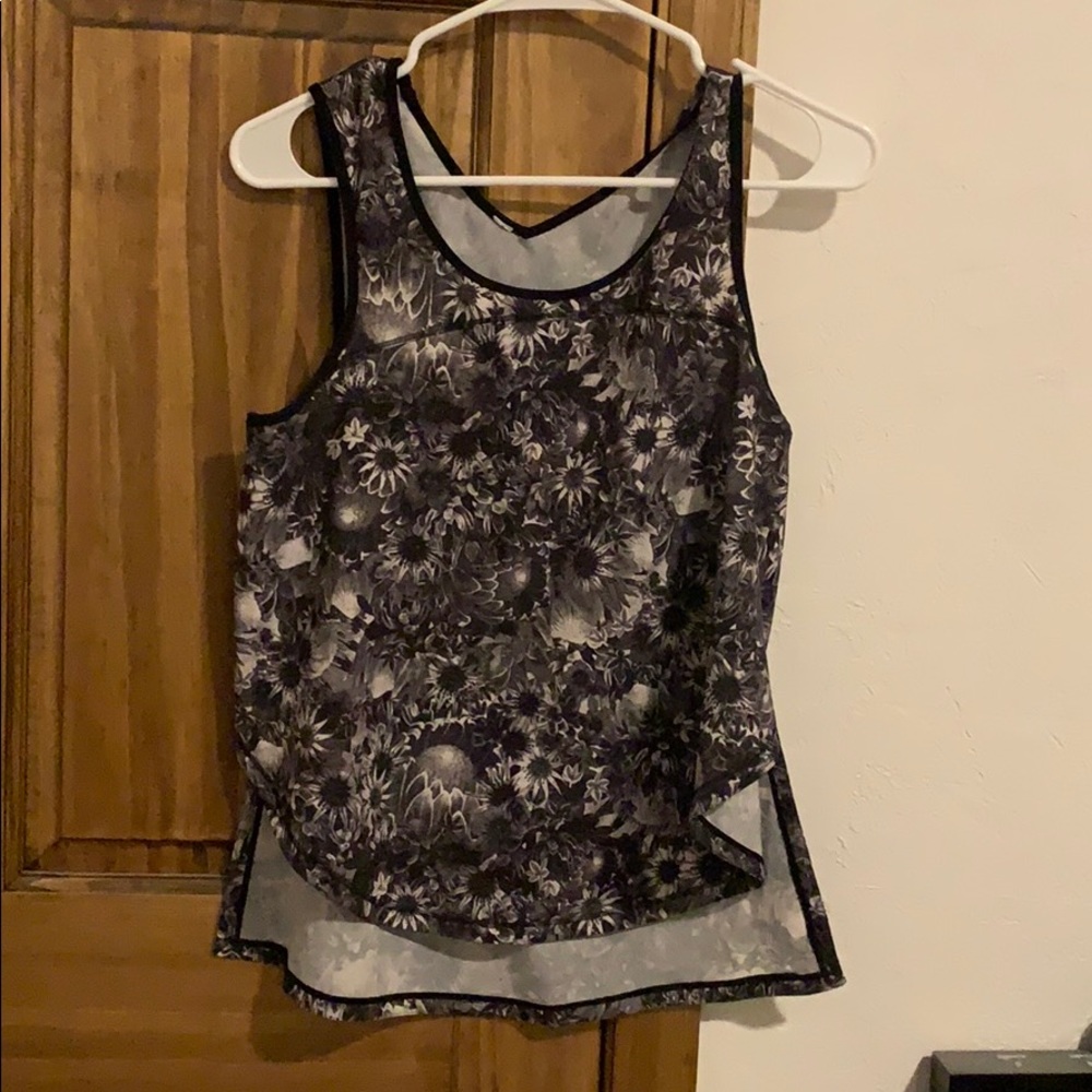 Lulu lemon tank top size M